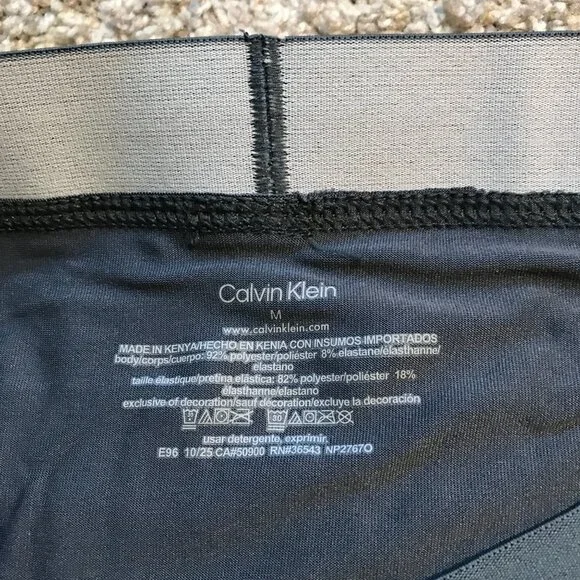 Calvin Klein Briefs - Picture 2 of 4